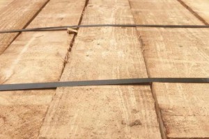 橡胶木板材的优缺点有哪些?