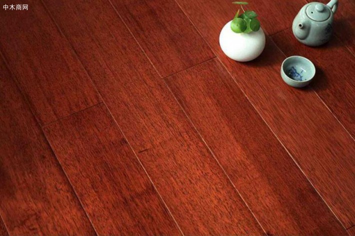 番龙眼地板的优缺点是最差的实木地板吗品牌