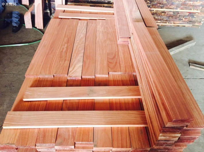 红檀香木地板是什么木材厂家