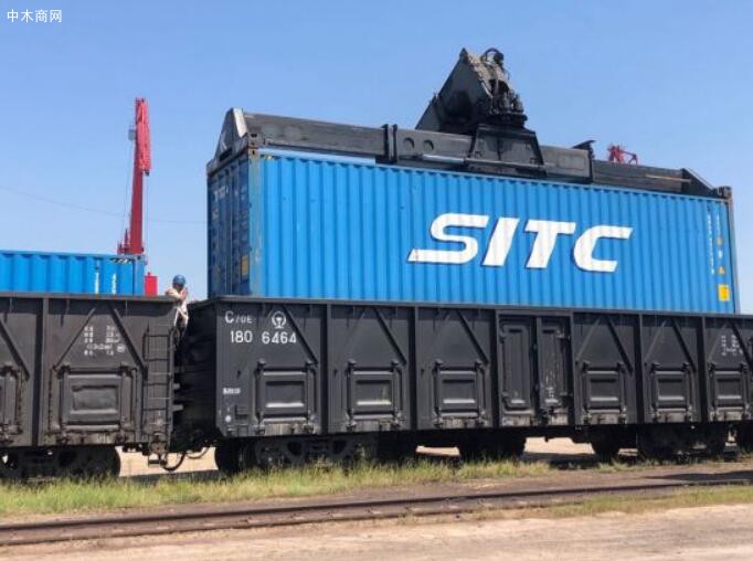 赣州水铁联运集装箱木材发往赣州已实现“公转铁”运输