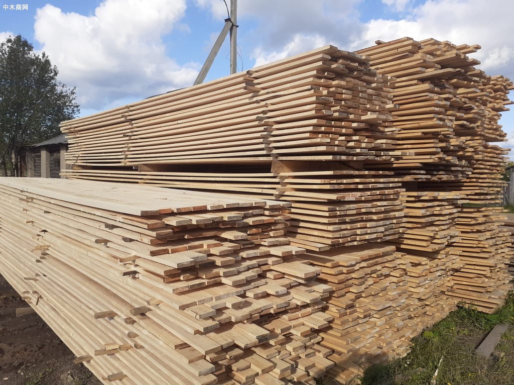 俄罗斯松树枞树木板材原产地直销价格