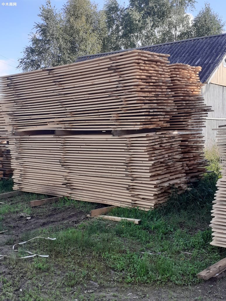 俄罗斯松树枞树木板材原产地直销品牌