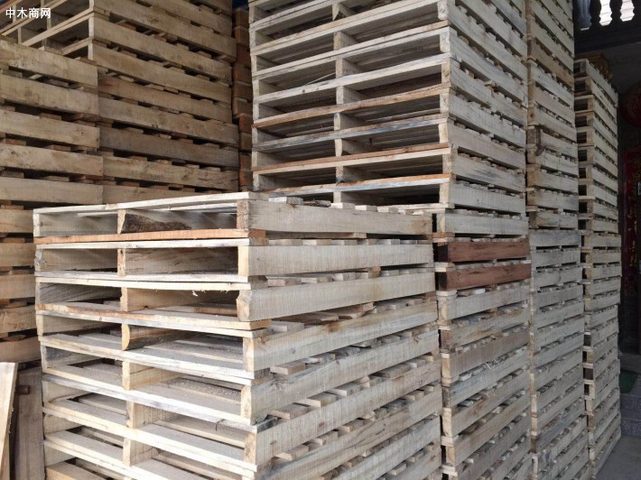 东莞市黑山工业区:违规木制品工厂被查封
