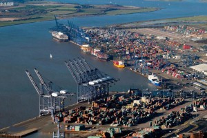 英国港口拥堵导致木材等原材料严重短缺！