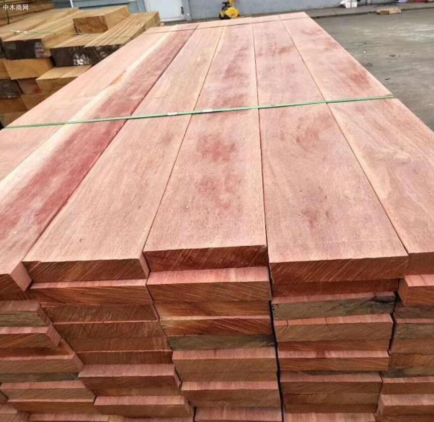 山樟木防腐木板材供应价格