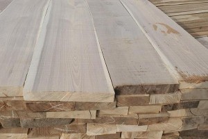 河南榆木板材多少钱一平方?