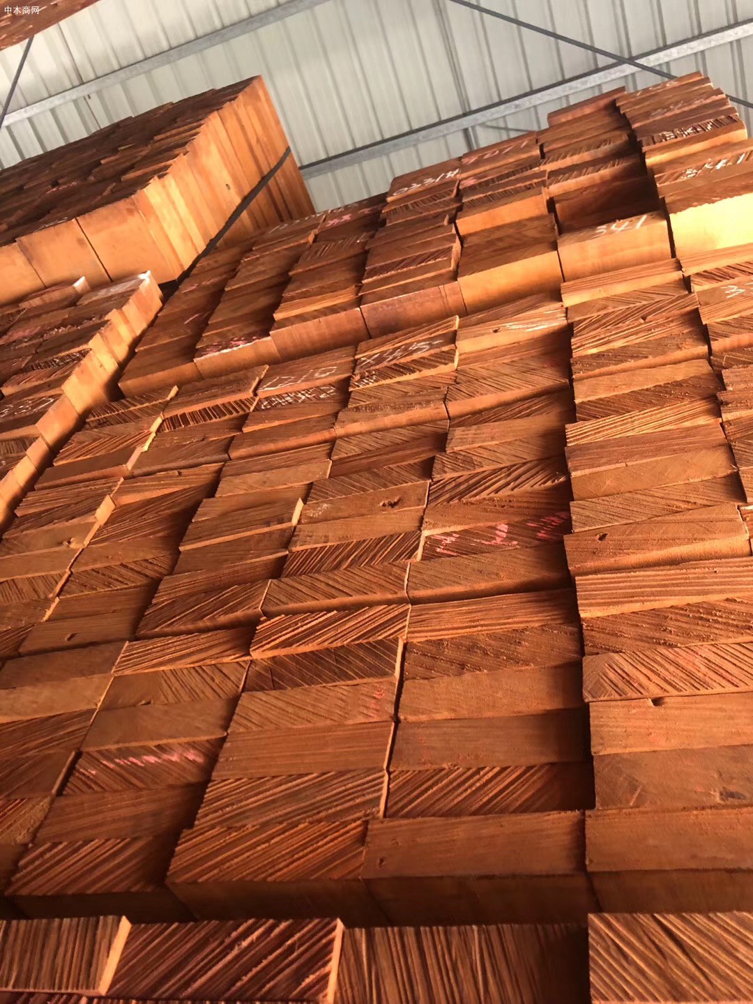 东莞中天木业非洲板材产品图片