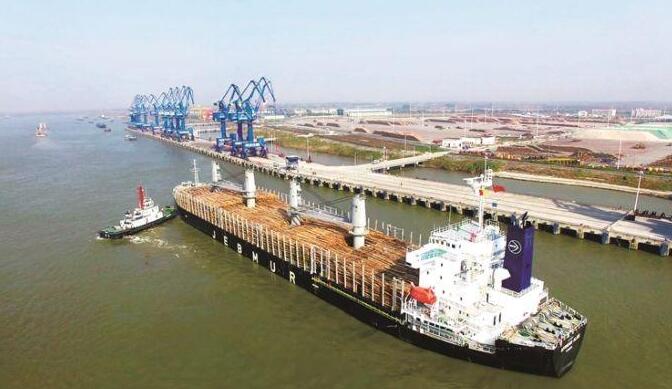 镇江新民洲：打造中国木业第 一港