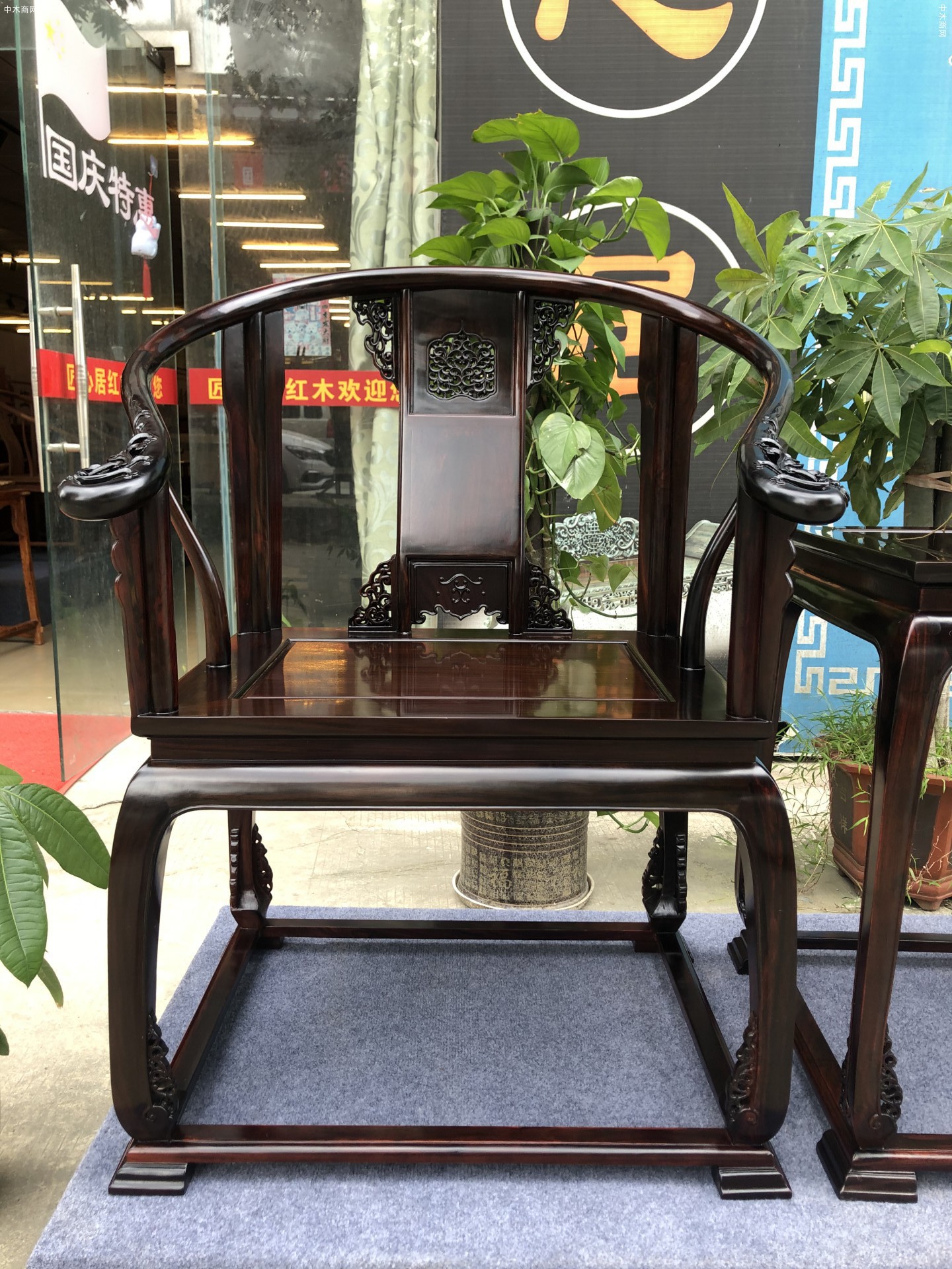 真品老挝大红酸枝皇宫椅三件套多少价格图片