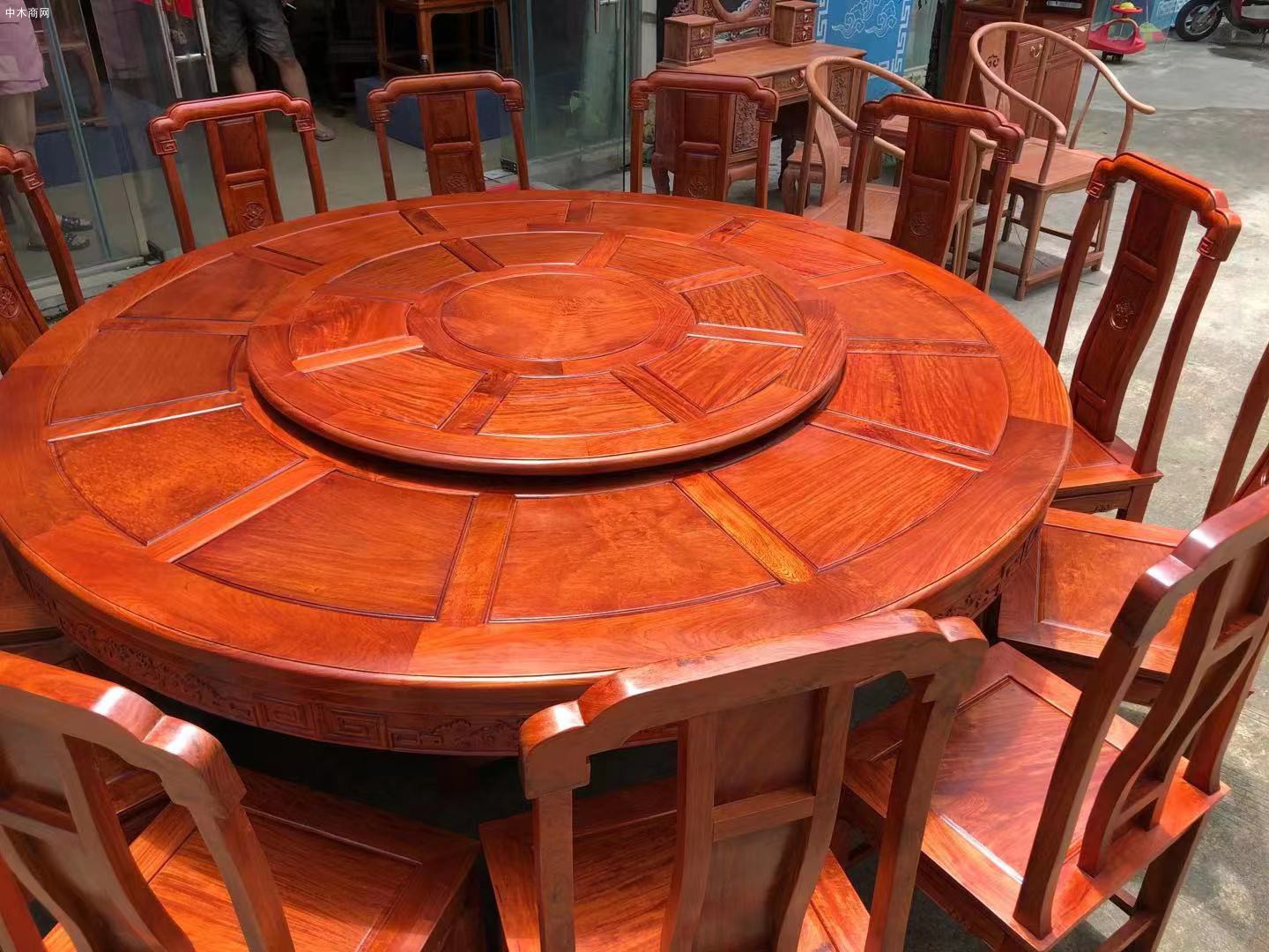 缅甸花梨国色天香两米大圆餐桌哪里可以批发
