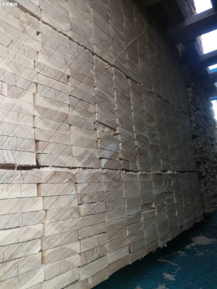 江西省林业局破解南康进口松木板材利用难题