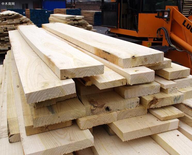 贵港木材加工业上半年税收增长93.1%