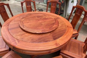 红木家具缅甸花梨木餐桌怎样保养?