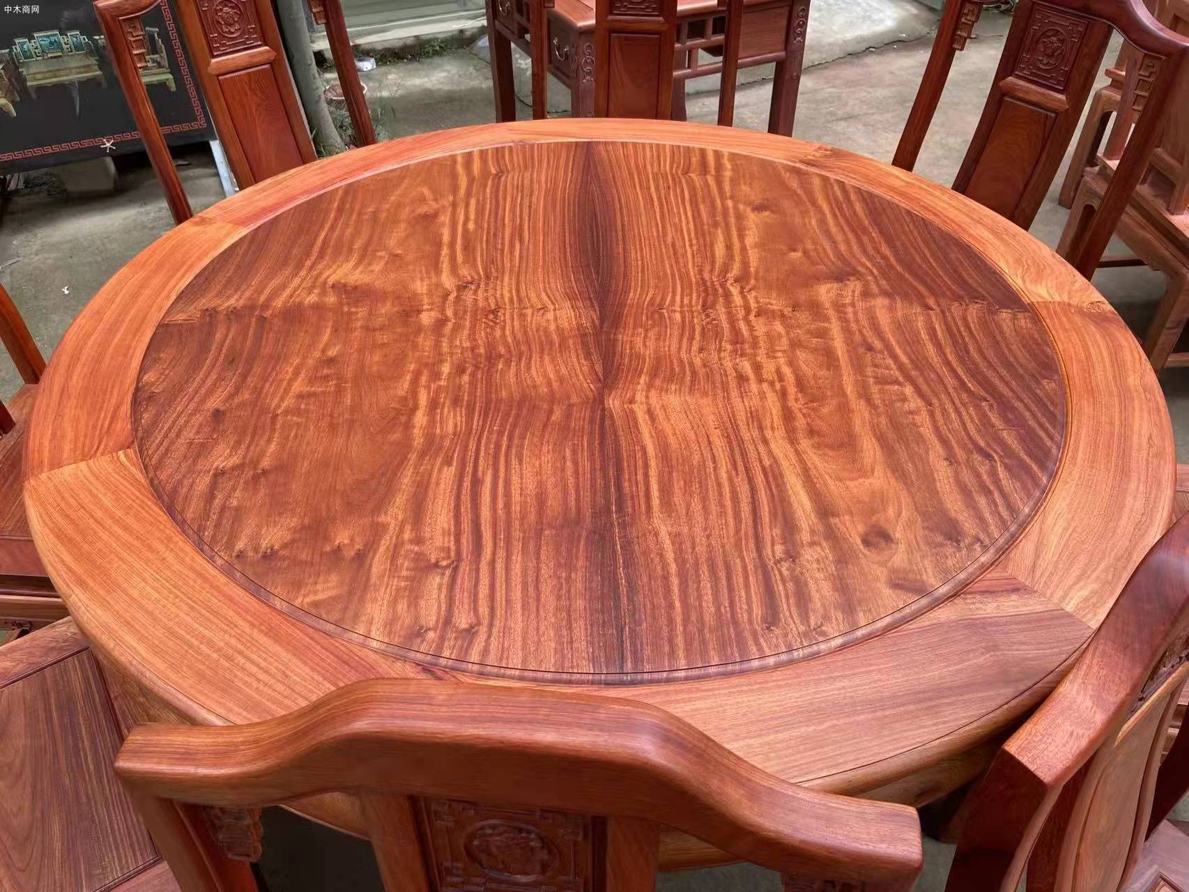 红木家具缅甸花梨木餐桌怎样保养品牌