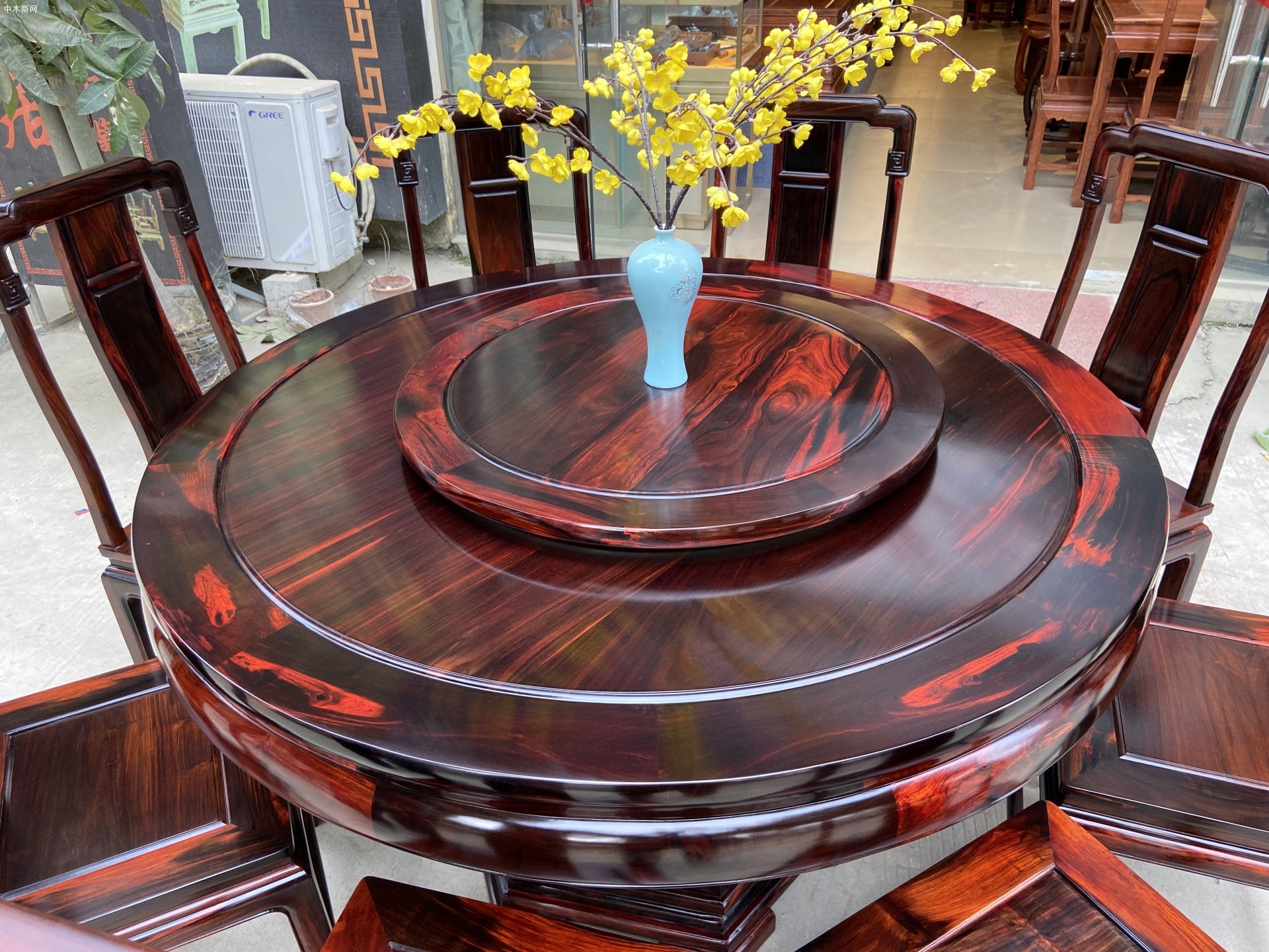 精品国色天香老挝大红酸枝圆餐桌价格品牌