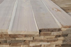桑墟镇关停取缔了200家低质态木材加工厂