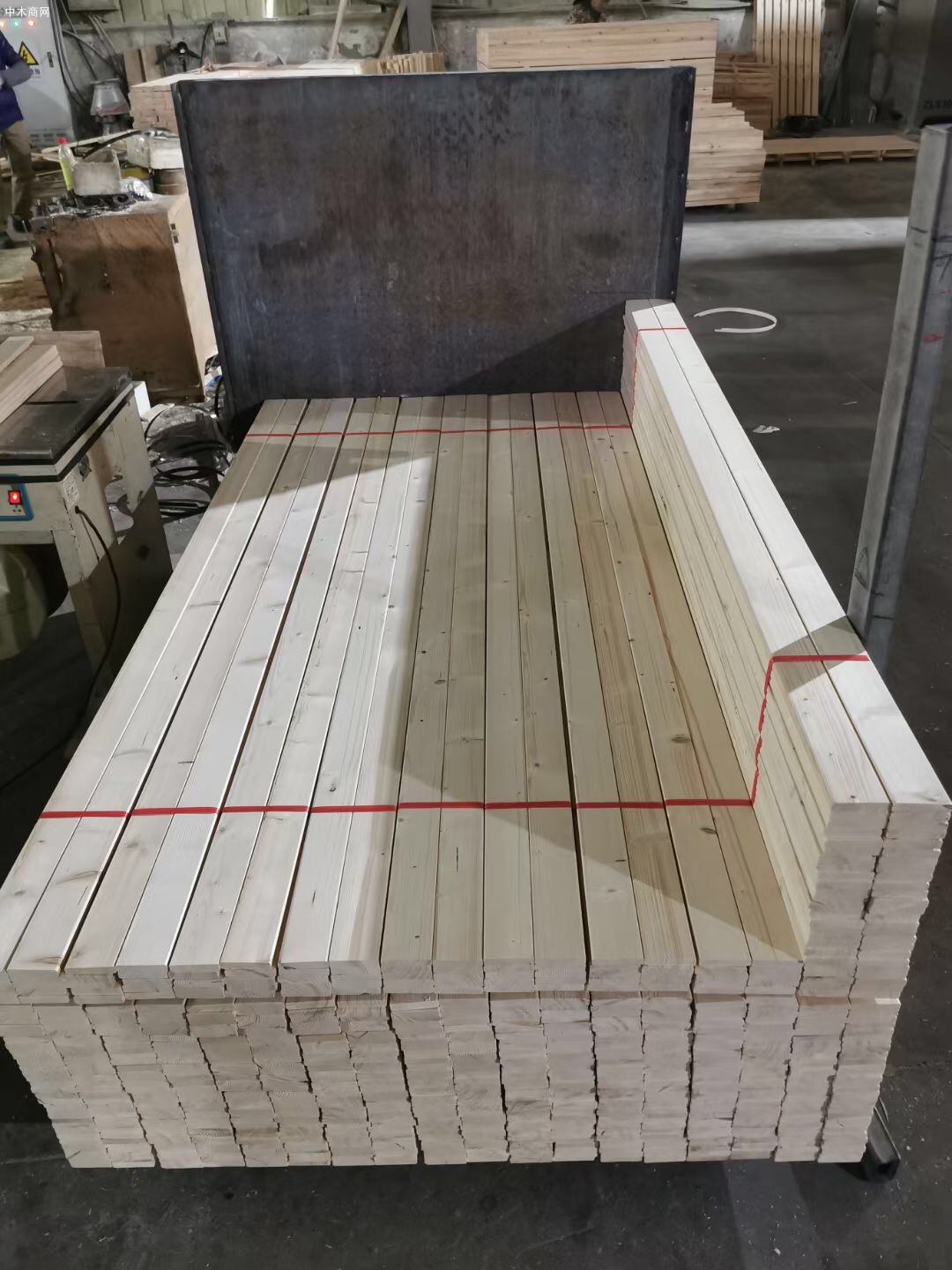 床板用什么材料比较好及实木床什么木材好价格