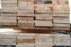 江西联丰建筑木方建筑方木价格多少钱一吨高清图片