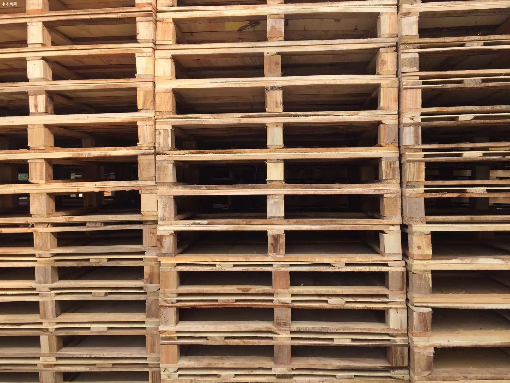 宜昌木托盘包装箱料主要使用的是什么木材供应