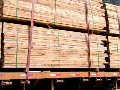 广州建筑材料夹板模板方木出售图4