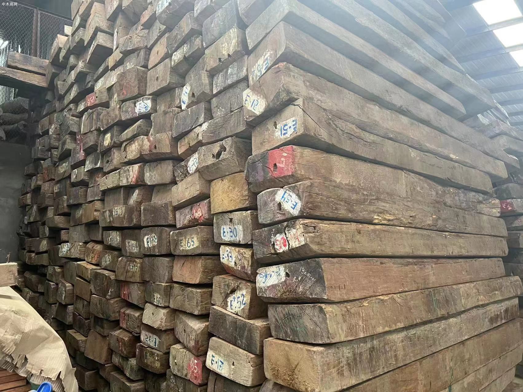 上海缅甸花梨木板材生产厂家直销