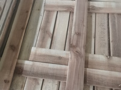 柳杉香杉木方木条拖盤料包装板大量出售