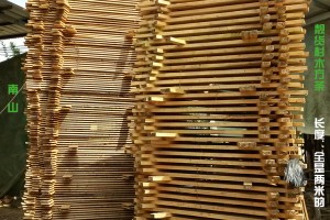本地实木木方 杉木方 板材 装修工程使用方木 木条批发