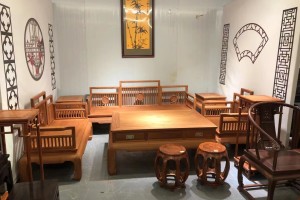广西凭祥匠心居家具教您如何选择缅花新中式红木家具?