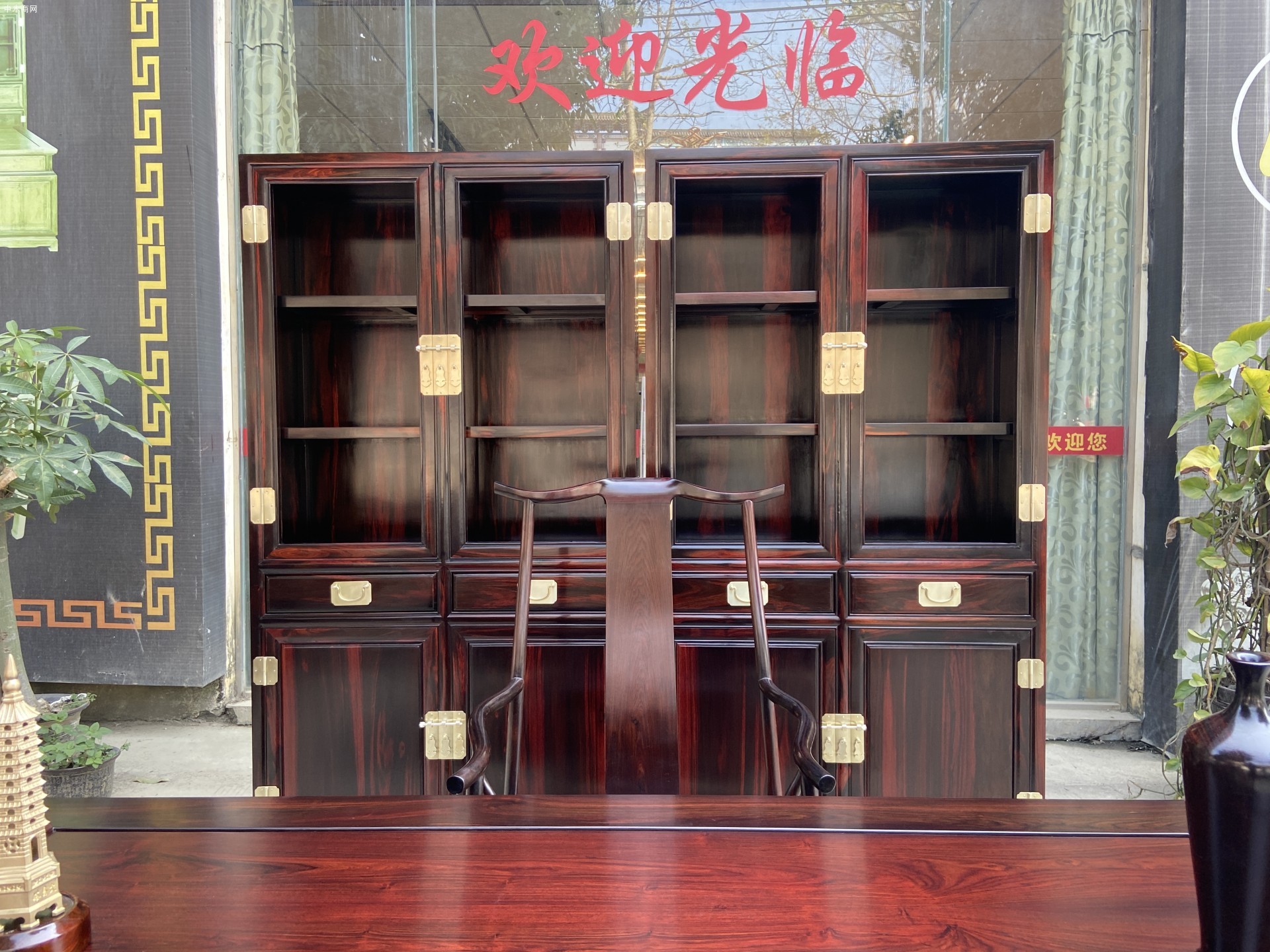老挝大红酸枝明式书房的传承与再生,专家齐论匠心居红木明式书房批发