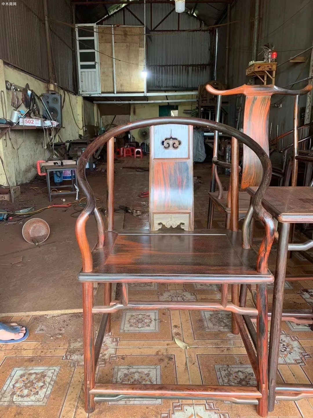 凭祥匠心老挝大红酸枝拐手圈椅正宗多少钱价格