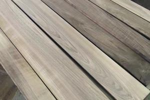 核桃木烘干板材怎么样及核桃木烘干板材的优缺点?