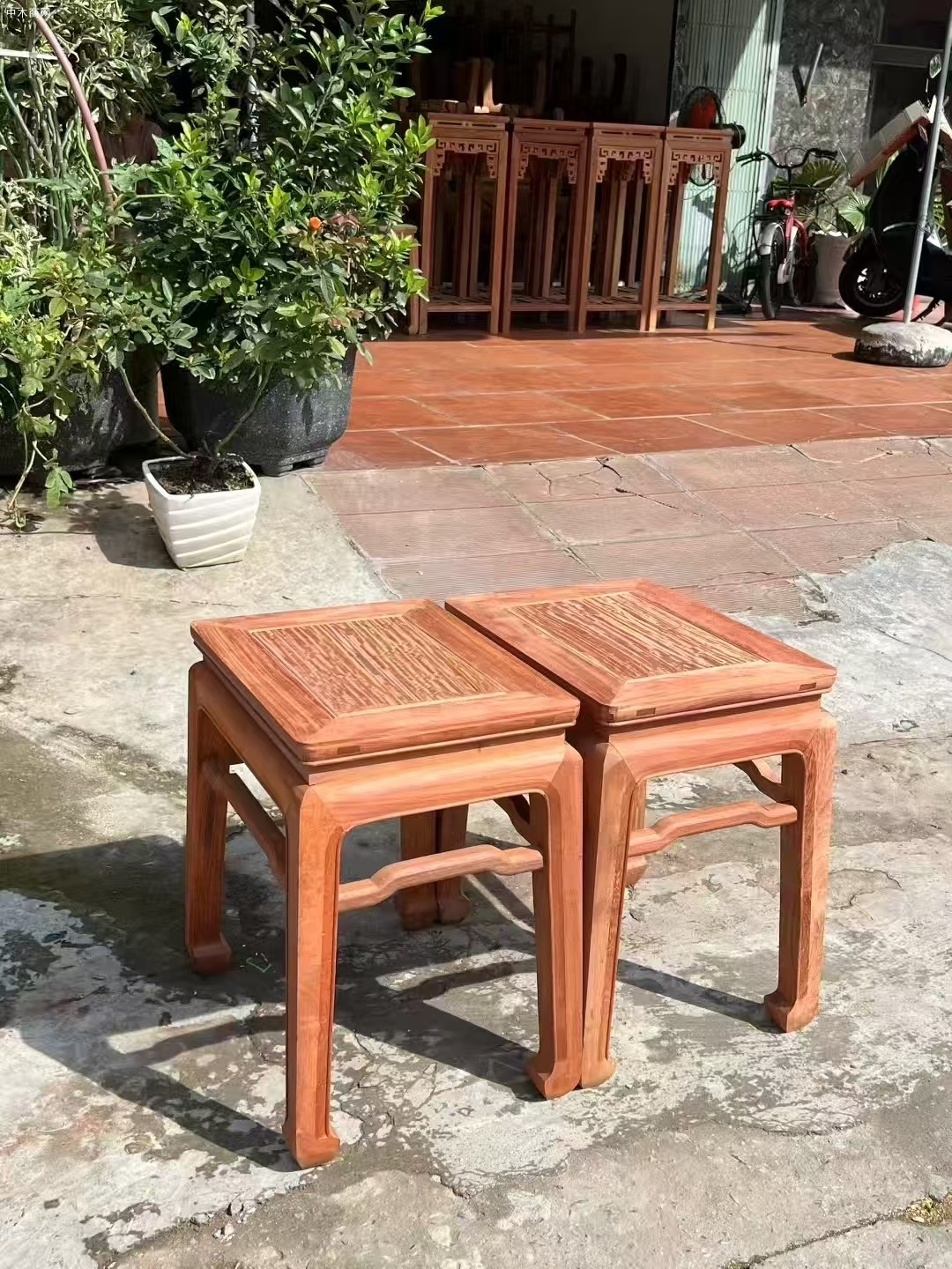 缅甸花梨木小方凳