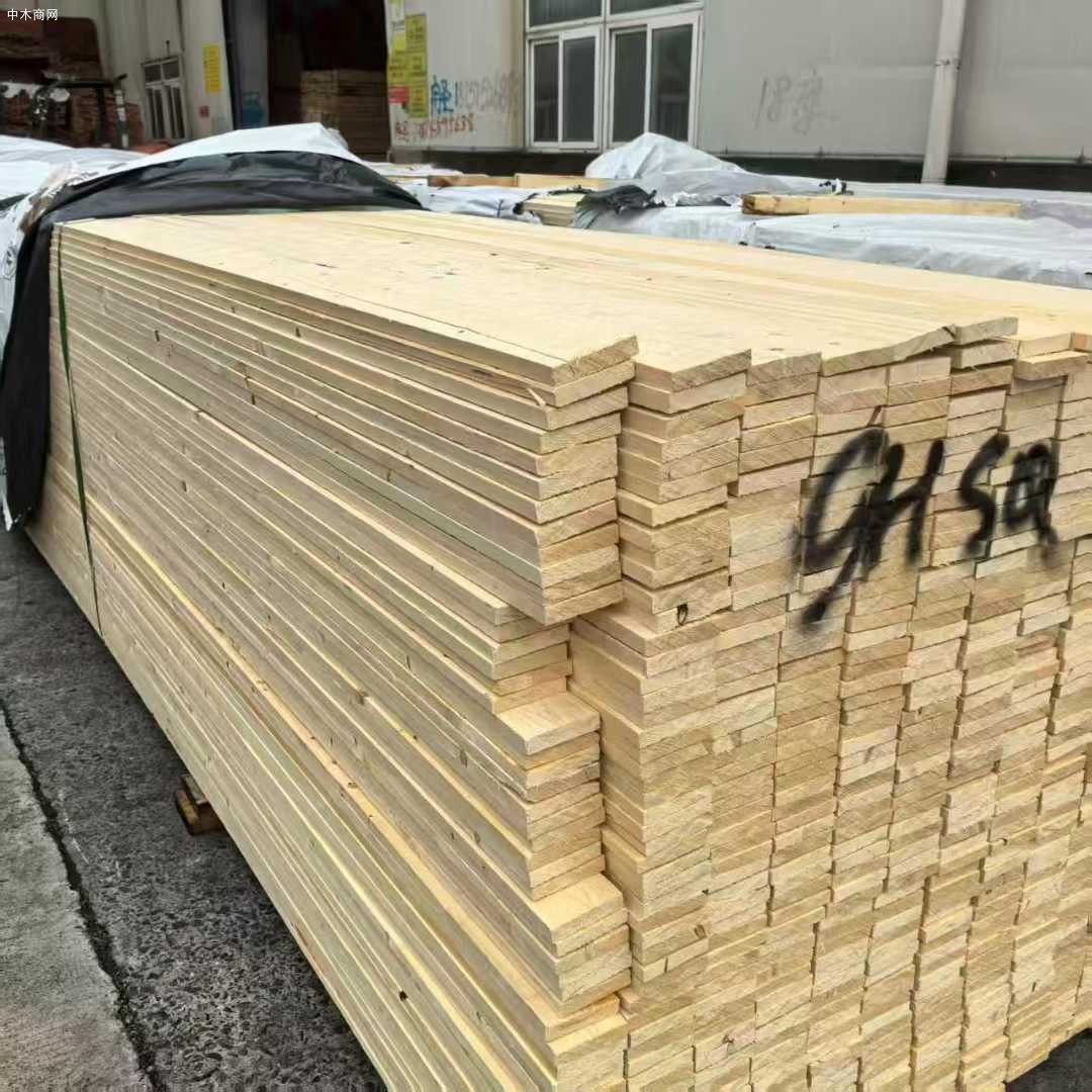 云杉烘干板材批发