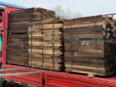 国产黑胡桃实木板材价格及图片图3