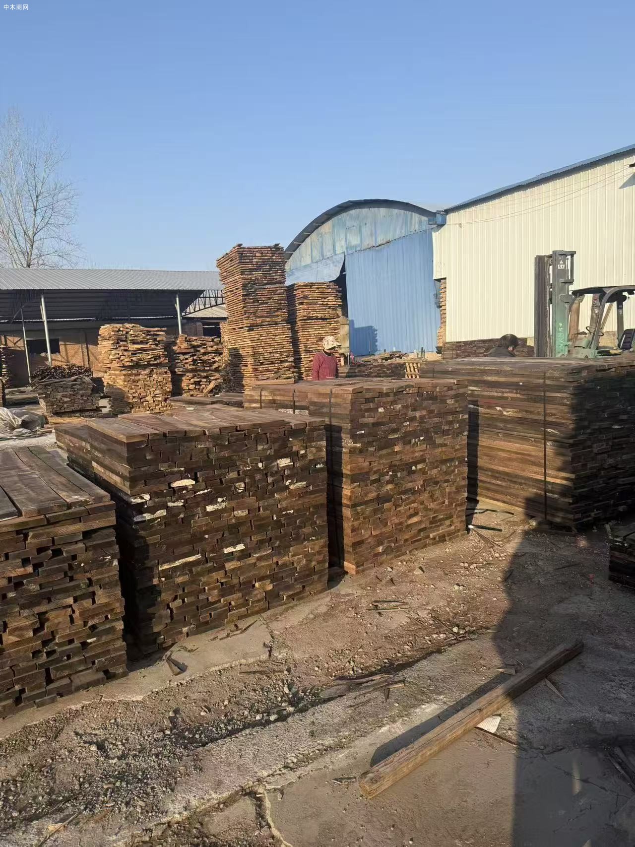 国产黑胡桃木板材优缺点有哪些图片