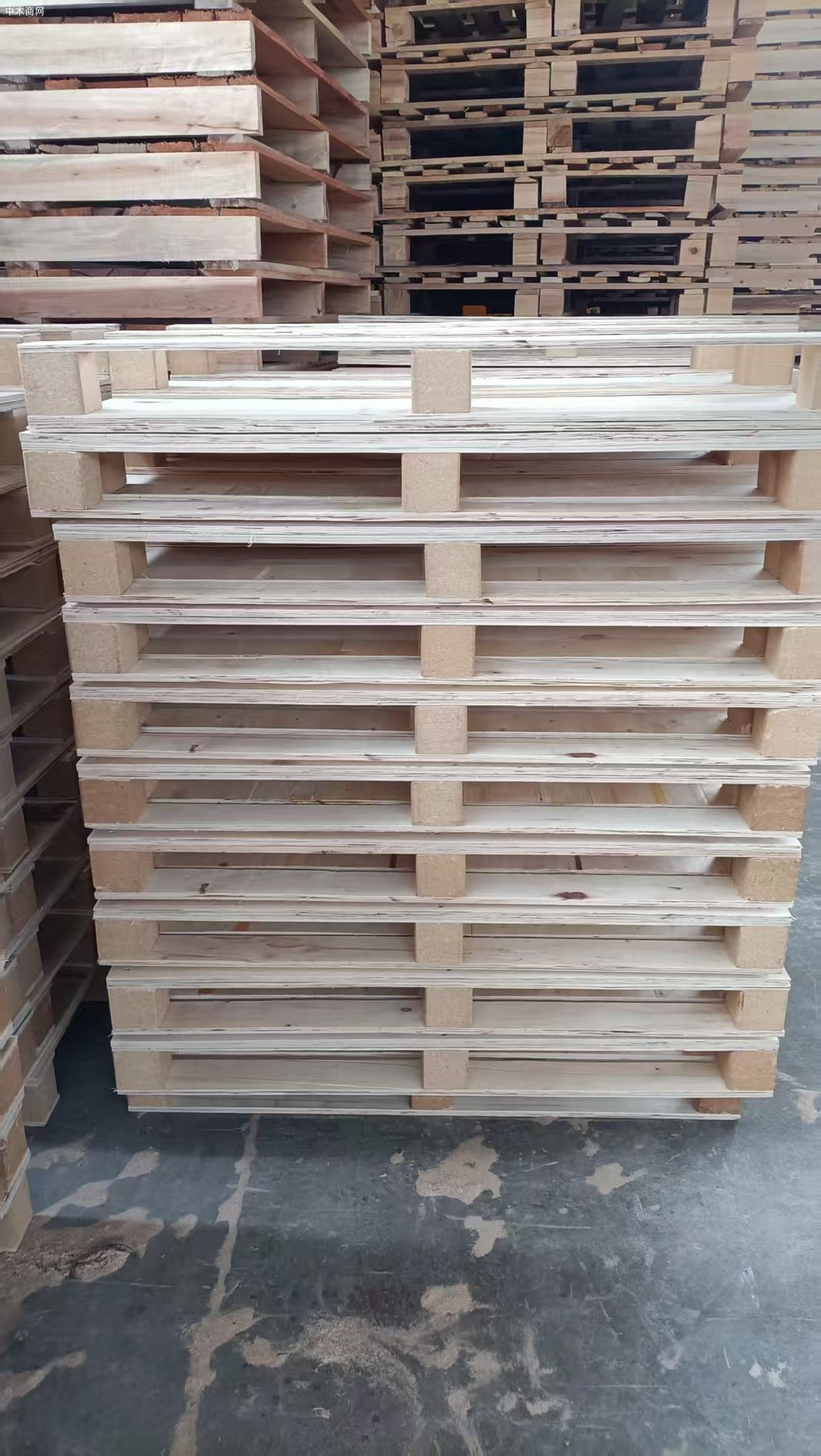 宜昌胶合板托盘的标准规格尺寸是多少呢厂家