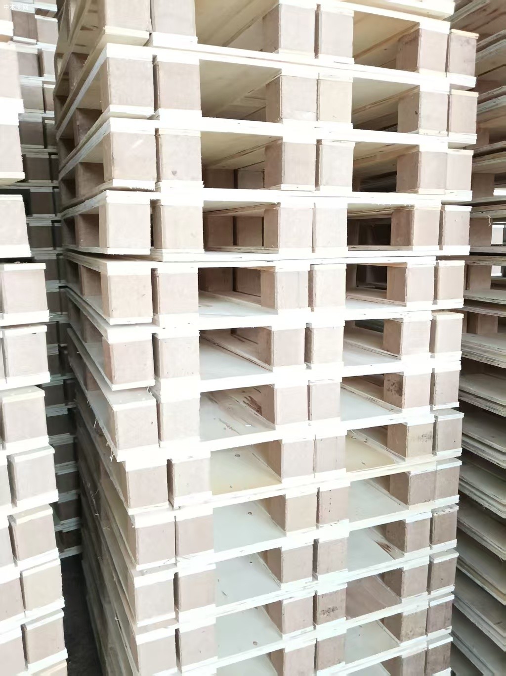 宜昌胶合板托盘的标准规格尺寸是多少呢批发